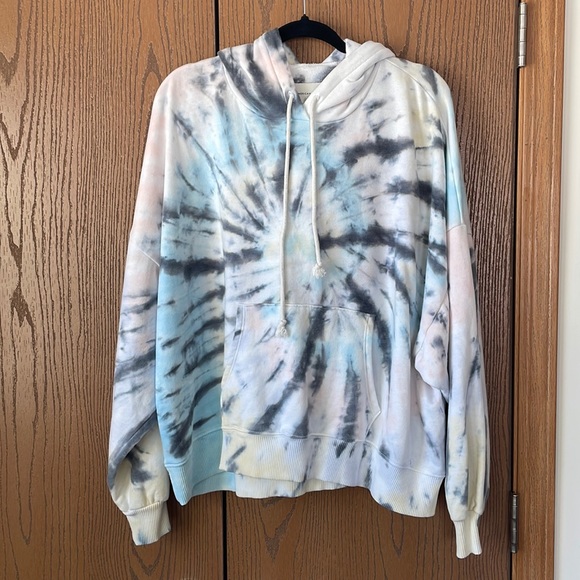 AE sweatshirt - Picture 1 of 5